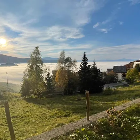 Tramonto Sulla Pista A Tatil Evi *