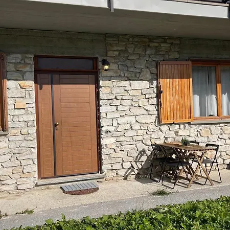 Tramonto Sulla Pista A Tatil Evi